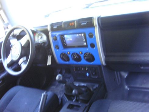 Used 2007 Toyota FJ Cruiser 4WD image 18