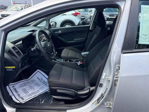 Used 2018 Kia Forte LX FWD image 9