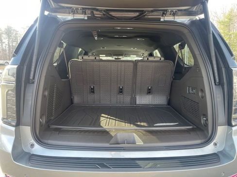 Used 2026 Chevrolet Suburban LT w/ Comfort Package AWD/4WD image 25