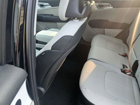 New 2026 Kia Sportage EX FWD image 39