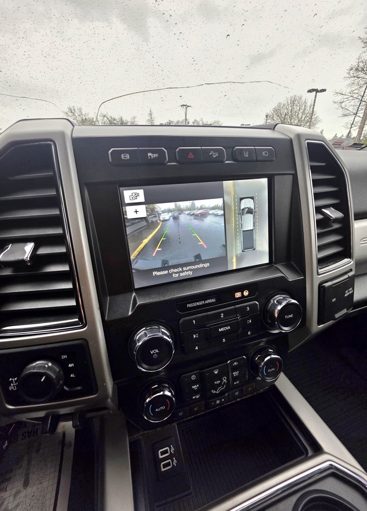 Used 2019 Ford F350 Lariat w/ Lariat Ultimate Package AWD/4WD image 14