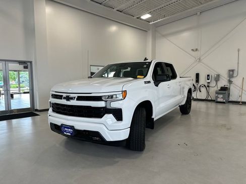 Used 2023 Chevrolet Silverado 1500 RST AWD/4WD image 10
