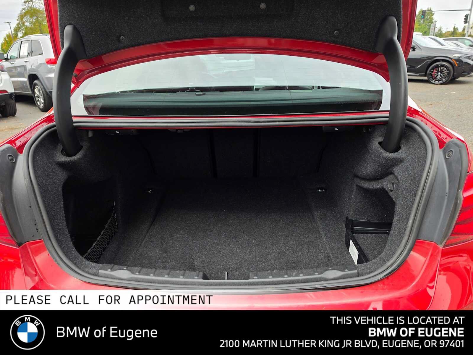Used 2018 BMW 330i xDrive Sedan AWD/4WD image 19