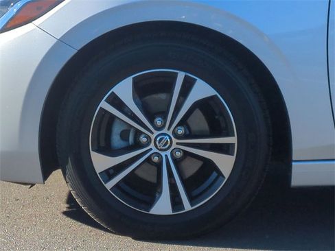 Used 2022 Nissan Sentra SV image 17