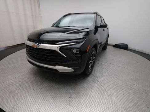 Used 2025 Chevrolet TrailBlazer LT image 12