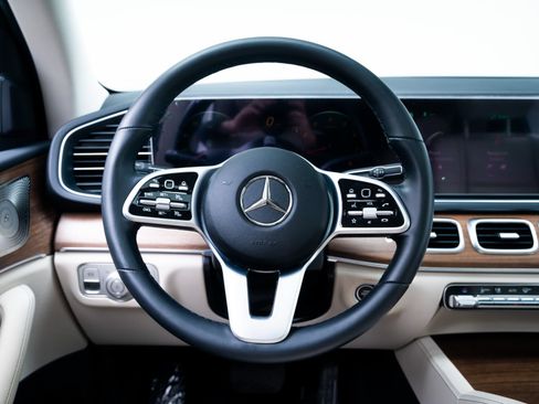 Used 2022 Mercedes-Benz GLE 350 4MATIC image 13