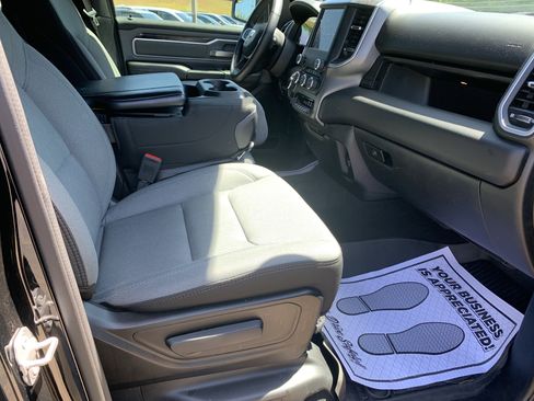 Used 2022 RAM 1500 Big Horn RWD image 40