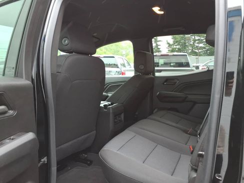 Certified 2024 Chevrolet Colorado Trail Boss w/ Technology Package AWD/4WD image 19