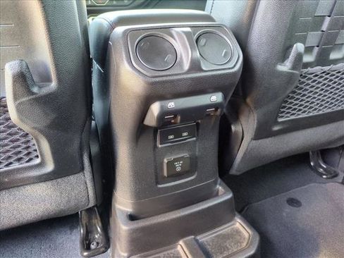 Used 2023 Jeep Wrangler Unlimited Rubicon w/ Steel Bumper Group image 16