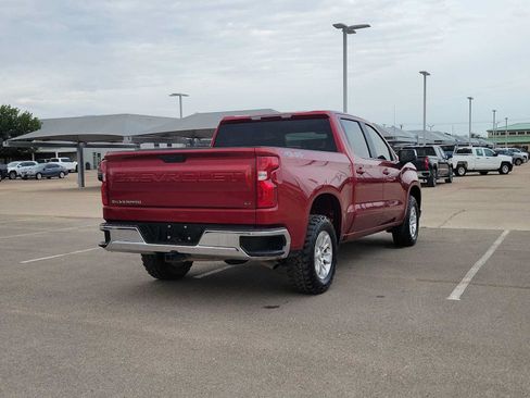 Used 2021 Chevrolet Silverado 1500 LT AWD/4WD image 8
