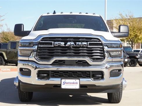 New 2026 RAM 3500 Tradesman w/ Chrome Appearance Group image 2