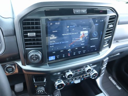 New 2025 Ford F150 Lariat w/ FX4 Off-Road Package image 5