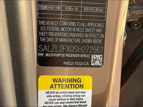 New 2025 Land Rover Range Rover Evoque Dynamic SE image 8