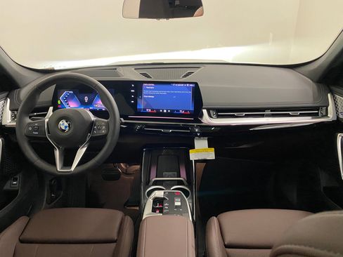 New 2025 BMW X1 xDrive28i w/ Premium Package image 15