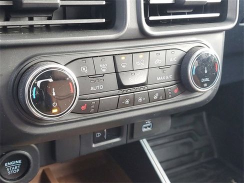 Used 2023 Ford Maverick Lariat w/ Lariat Luxury Package image 27