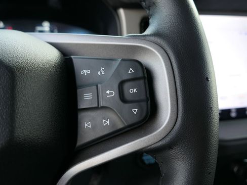 Used 2025 Ford Bronco Outer Banks image 17