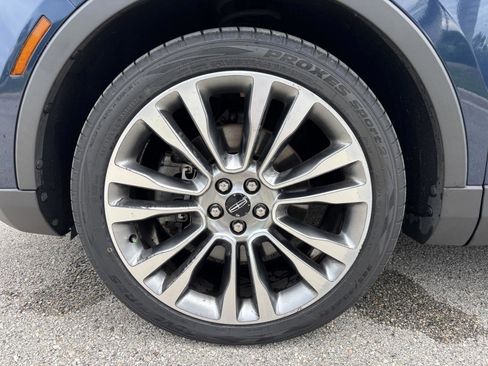 Used 2017 Lincoln MKX Reserve w/ Driver Assistance Package image 51