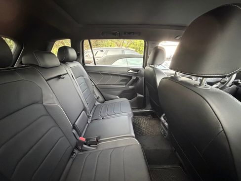 Used 2024 Volkswagen Tiguan SEL R-Line image 9