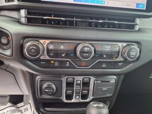 New 2025 Jeep Wrangler Sport S image 17