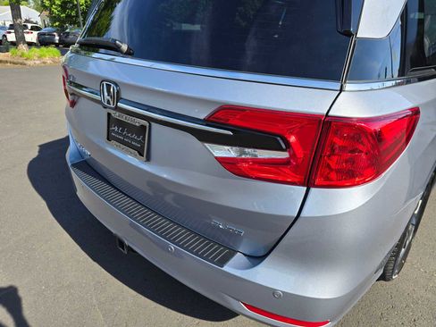 Used 2024 Honda Odyssey Elite image 15