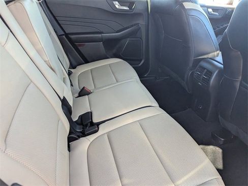 Used 2022 Ford Escape Titanium w/ Class II Trailer Tow Package image 13