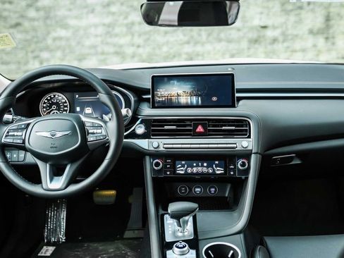 New 2026 Genesis G70 2.5T image 11