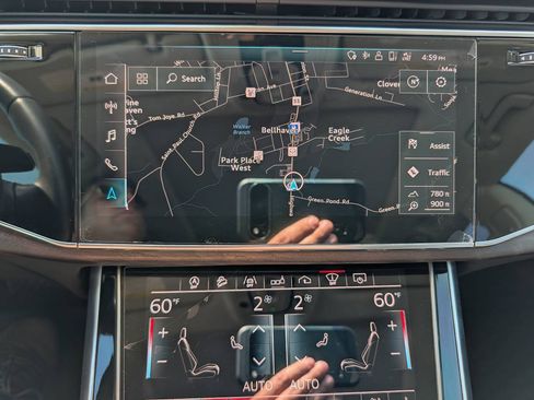 Used 2019 Audi Q8 Prestige AWD/4WD image 27