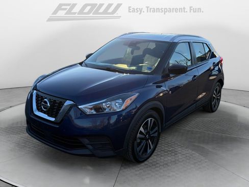 Used 2020 Nissan Kicks SV image 4
