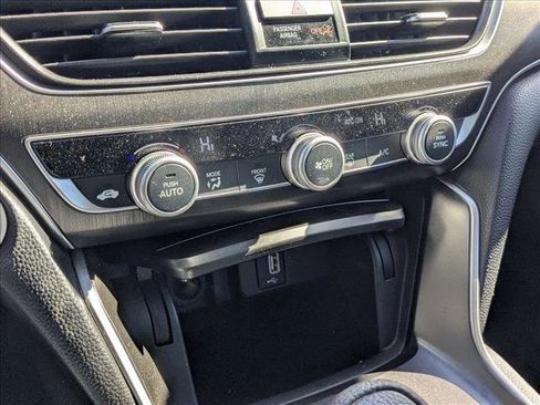 Used 2019 Honda Accord LX image 13