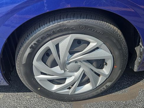 Certified 2024 Subaru Impreza 2.0i AWD/4WD image 4