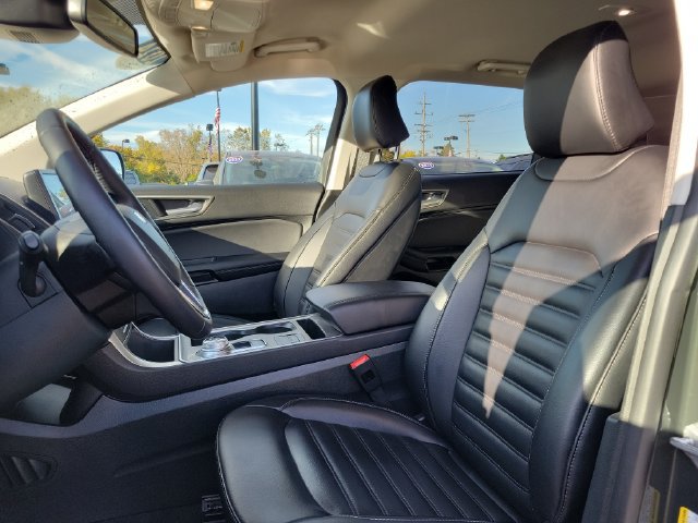 Certified 2024 Ford Edge SEL w/ Convenience Package AWD/4WD image 9