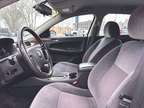 Used 2011 Chevrolet Impala LT image 16