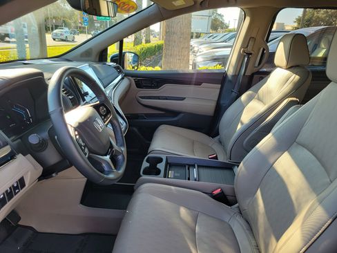 Used 2022 Honda Odyssey Elite image 18