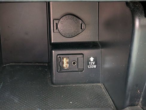 Used 2012 Toyota Camry SE FWD image 31