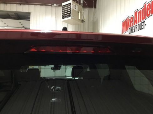 Used 2023 Chrysler Pacifica Touring-L image 16