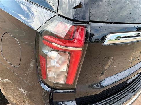 Used 2024 Chevrolet Tahoe LT AWD/4WD image 28