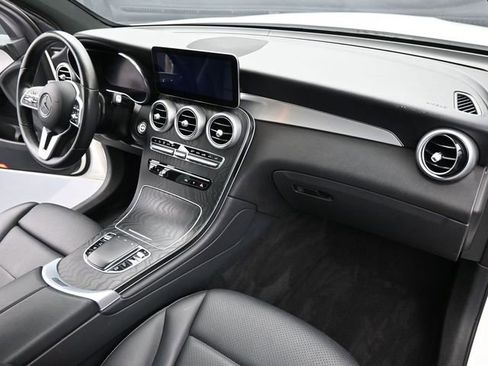 Used 2022 Mercedes-Benz GLC 300 image 40