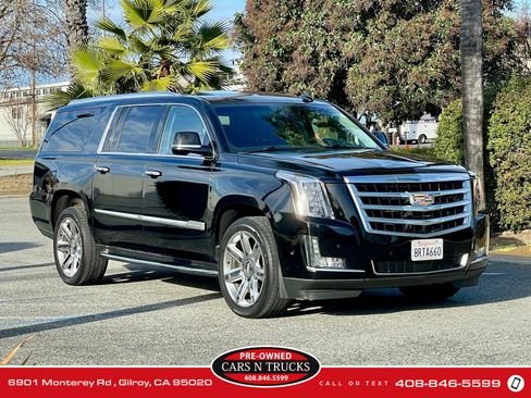 Used 2019 Cadillac Escalade ESV Premium Luxury image 32