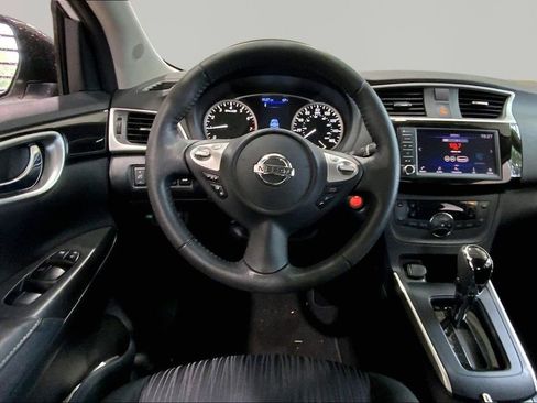 Used 2019 Nissan Sentra SV FWD image 8