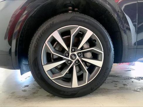 Certified 2023 Audi Q5 2.0T Premium Plus w/ Premium Plus Package AWD/4WD image 7