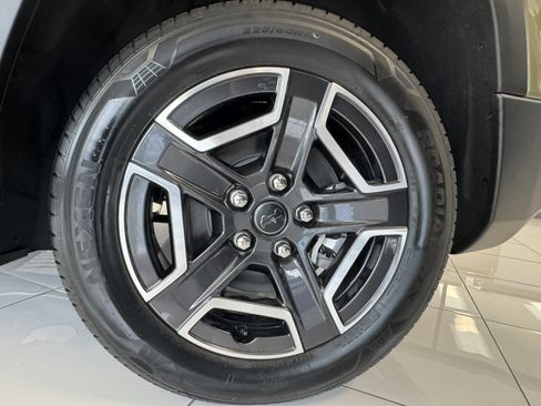 New 2026 Jeep Cherokee Laredo AWD/4WD image 20