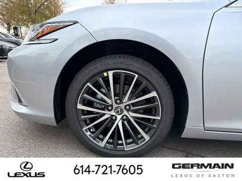 New 2025 Lexus ES 350 350 image 12