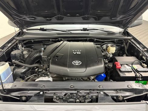 Used 2014 Toyota Tacoma 4x4 Double Cab w/ TRD Sport Package image 33