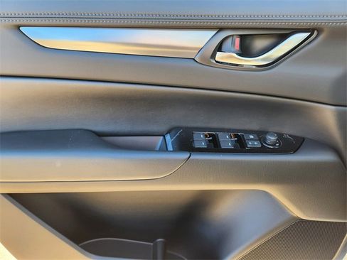 New 2025 MAZDA CX-5 AWD 2.5 S w/ Select Package image 17