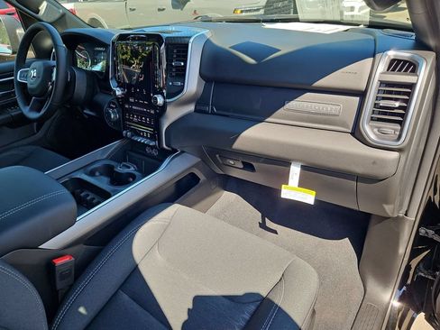 New 2026 RAM 1500 Big Horn AWD/4WD image 17