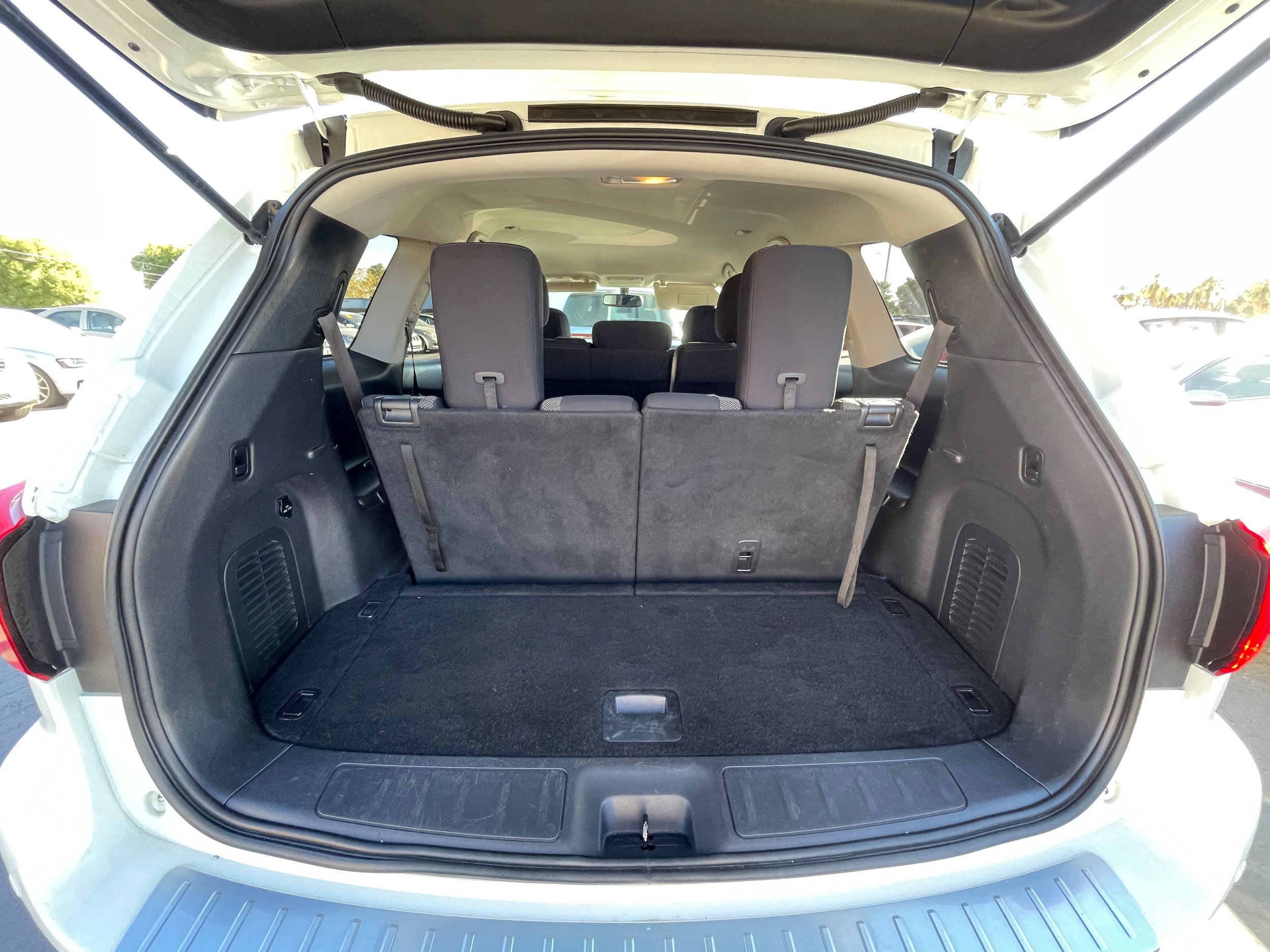 Used 2018 Nissan Pathfinder SV FWD image 26