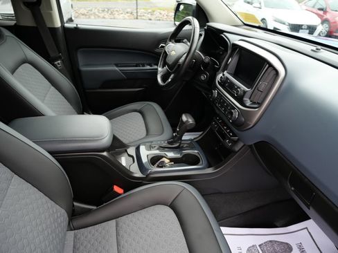 Used 2021 Chevrolet Colorado Z71 AWD/4WD image 26