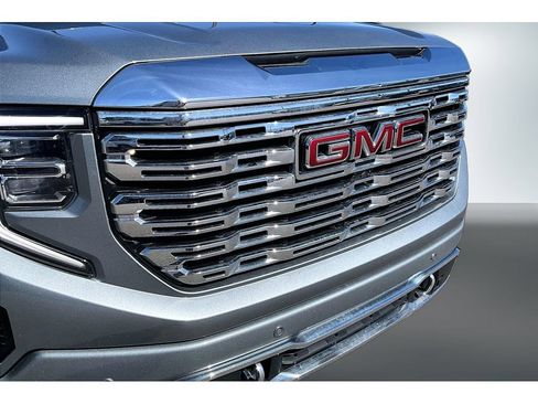 Used 2023 GMC Sierra 1500 Denali AWD/4WD image 34