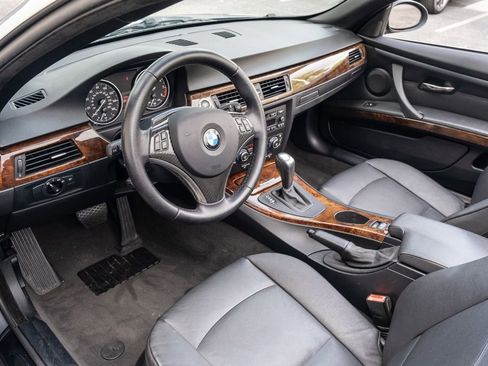 Used 2008 BMW 328i Convertible image 12