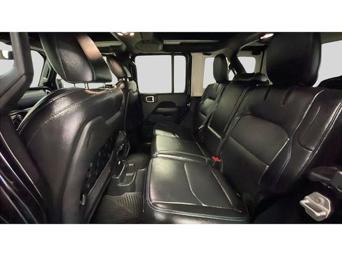 Used 2022 Jeep Wrangler Unlimited Rubicon 4xe w/ Cold Weather Group AWD/4WD image 15